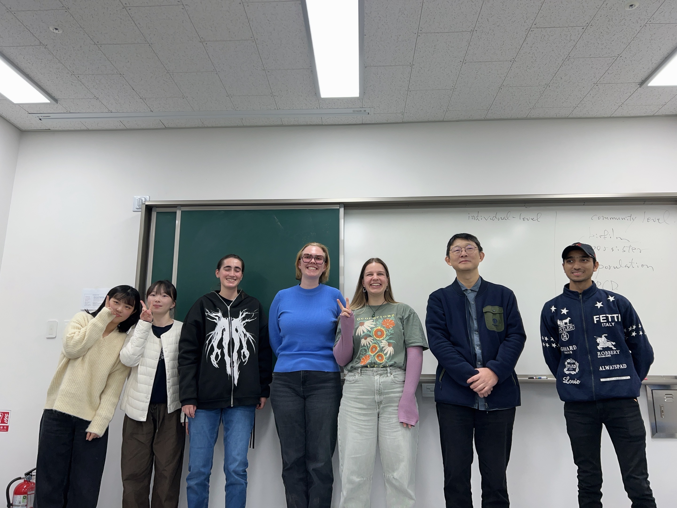 2025년 2학기 미생물학 특론 종강파티 대표이미지